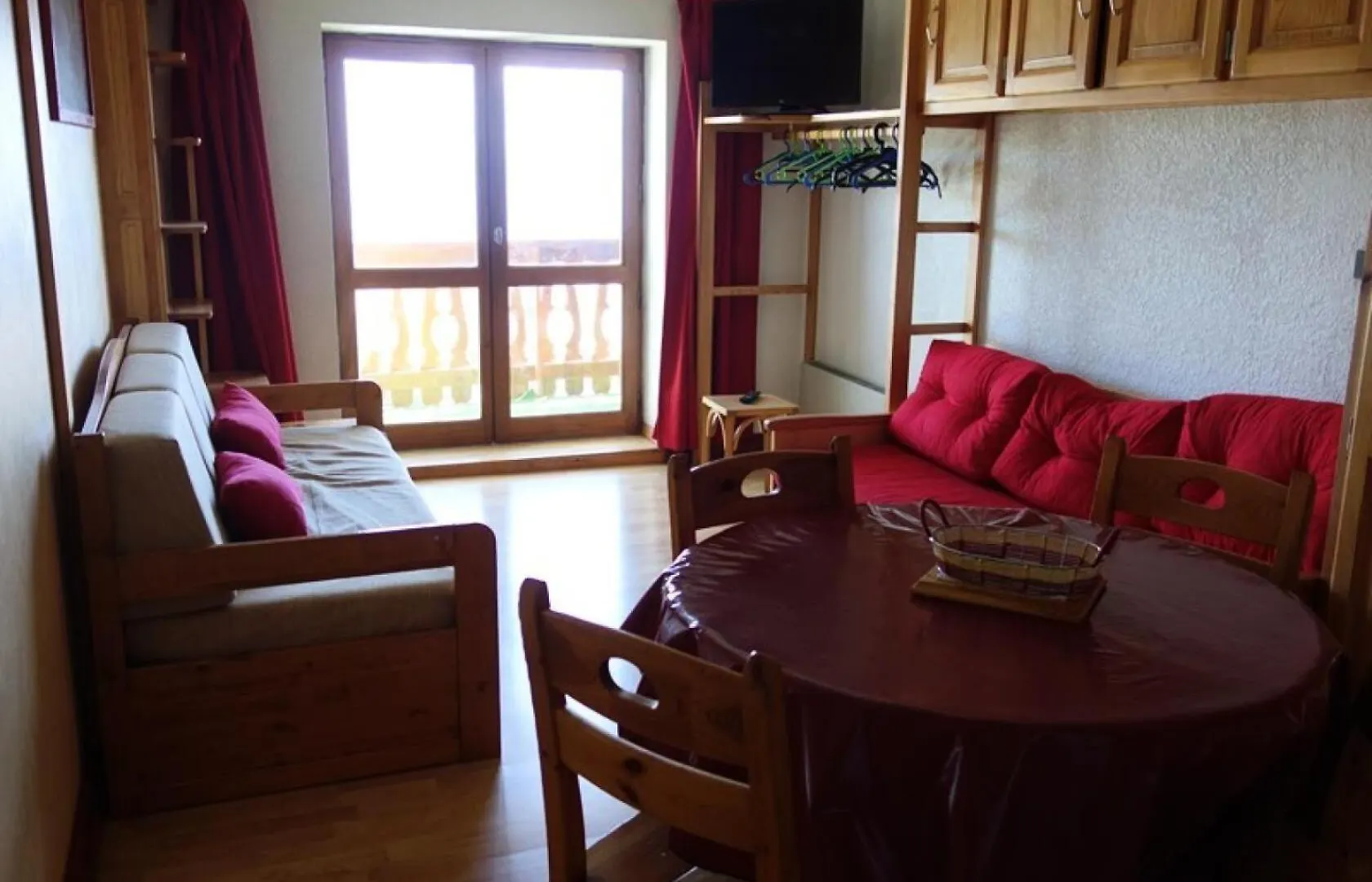 Residence Menandiere - Appartement Alpe D'Huez Quartier Centre Station Mae-3711